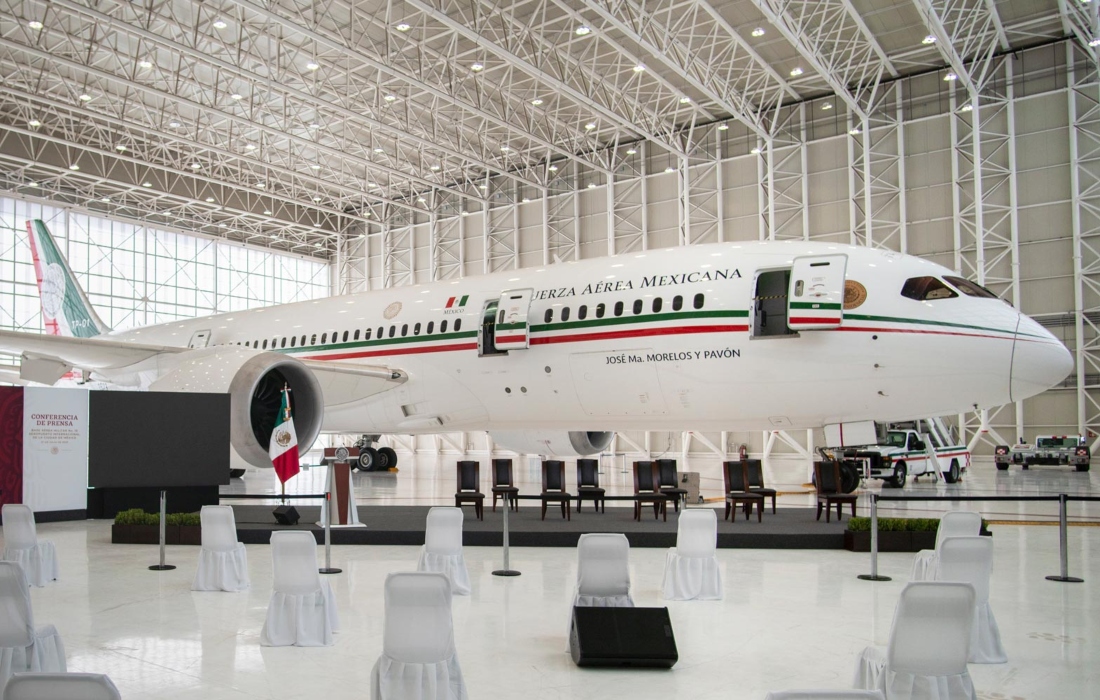 Revela López Obrador que ofreció el avión presidencial a Argentina